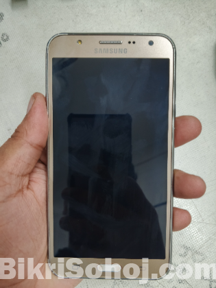Samsung j7